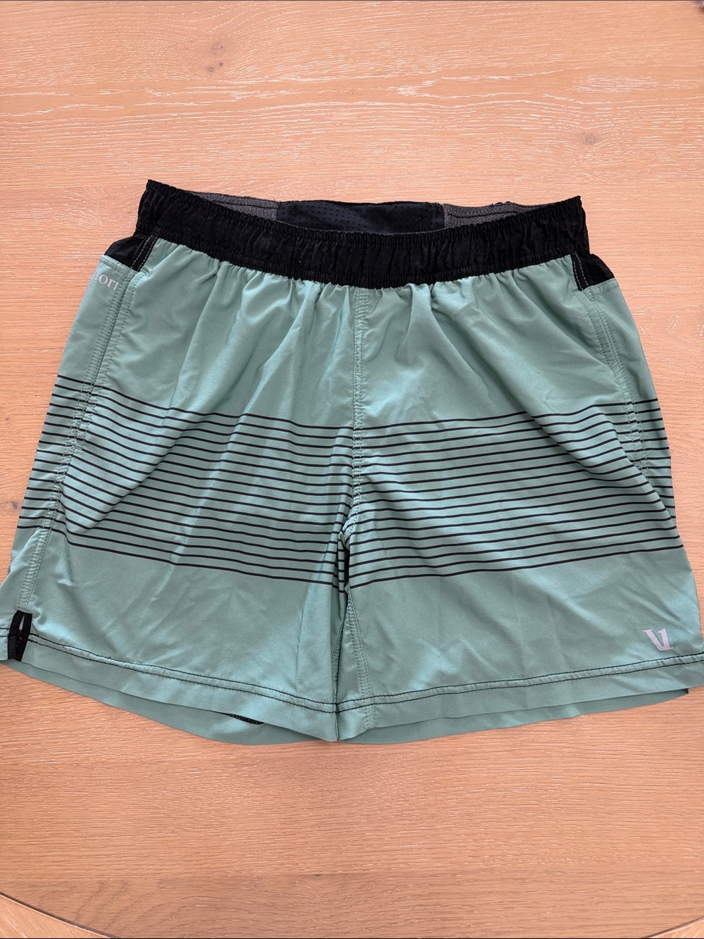 Vuori Men’s Kore 5” Shorts